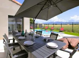 Luxurious Home In Cléon D'andran