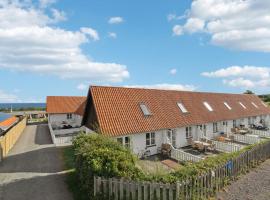 Awesome Apartment In Allinge With Wifi, hotel v destinaci Allinge