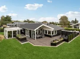 Stunning Home In Broager With Wifi