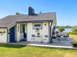 Cozy Home In Sexdrega With Lake View