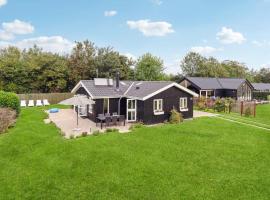 Nice Home In Sydals With Wifi, Hotel in Skovmose