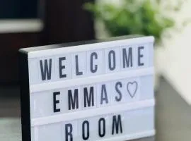 Emmitas room