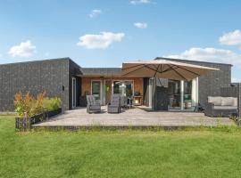 3 Bedroom Stunning Home In Odder，歐德爾的飯店