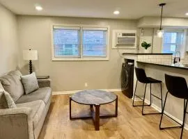 Cathedral Modern King bed with Washer & Dryer
