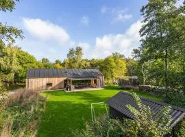 Beautiful Home In Sjællands Odde With 5 Bedrooms