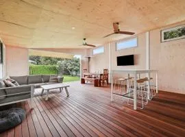 Hazel House, 2 Hazel St, Goolwa Beach