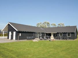 Beautiful Home In Idestrup With Kitchen, hotel de lux din Marielyst