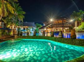 The Central Lovina Hotel & Restaurant, hotel em Lovina