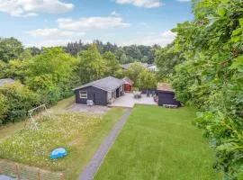 Nice Home In Hemmet With Kitchen