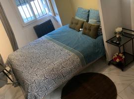 Charmant Studio dans maison, hotel en Sarcelles