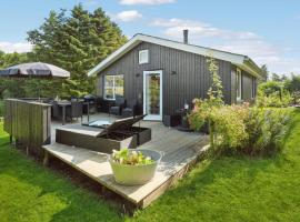 Strandoase, hotel in Broager