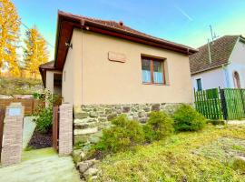 Pilis lelke vendégház, hotel in Esztergom