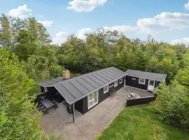 Nice Home In Ålbæk With Wifi