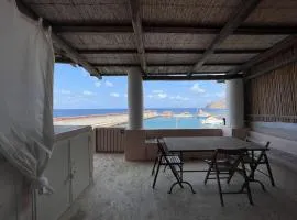 Casa Agave, sul porto di Malfa - Salina