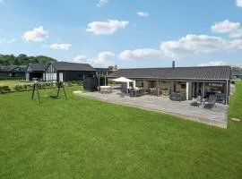 Four-Bedroom Holiday Home In Haderslev