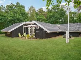 Lovely Home In Skælskør With Kitchen