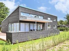 Three-Bedroom Holiday Home In Juelsminde