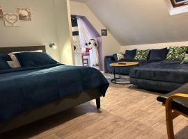 Hôtel Saint - Charles, hotel v destinaci Rambouillet