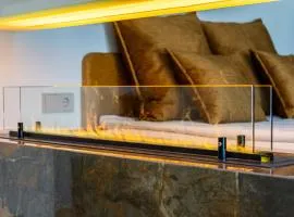 F-Apartments - City Center with Fireplace, Contactless