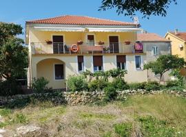 Apartment Zvone, hotelli kohteessa Veli Rat