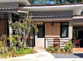 Lanta KS Garden, ξενοδοχείο σε Ban Mo Nae