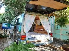 Samatha Camper