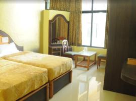 Hotel Durga International, hotel di Sakleshpur