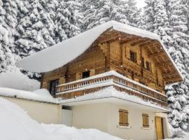CHALET SPA BELLE VUE 500 m des pistes, hotel v destinaci Manigod
