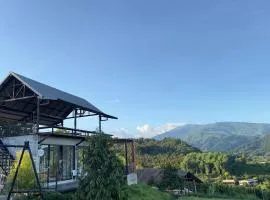 Pak Himdoi Farm Homestay สวนผักฮิมดอยโฮมสเตย์ ฝาง