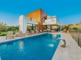 Villa Aria Višnjan near Poreč for 12 people - pet friendly with wellness & sea view