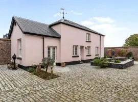 Coachmans Cottage, East Budleigh, Sleeps 6