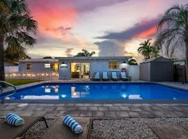 The Blue Bungalow - Fire Pit - Pool - Bbq