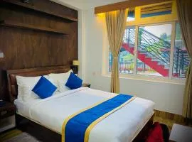 Easton Blue Hotel