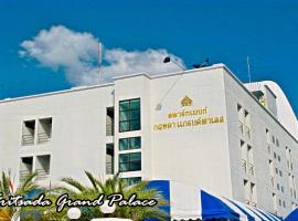 อพาร์ตเมนต์ กฤษดาแกรนด์พาเลส, hotel with parking in Surin