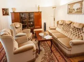 Ferienhaus mit Garten & kostenlosem Parkplatz, für Paare, Familien und Hunde