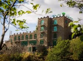 Nairi Hotel