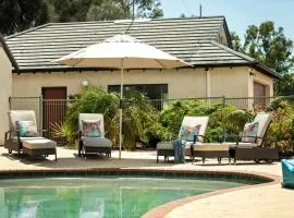 Carinya Cove - swimming pool, pet friendly, fireplace