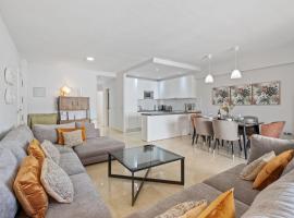 Appartement spacieux à Mijas Golf, מלון במיחאס