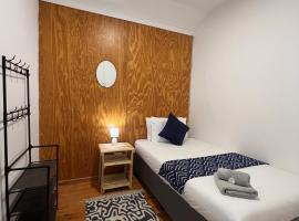 Forest Gate Brewery & Distillery Backpackers, hotel in Plettenberg Bay