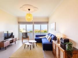Sintra Maças Beach House VISTA MAR, khách sạn biển ở Colares
