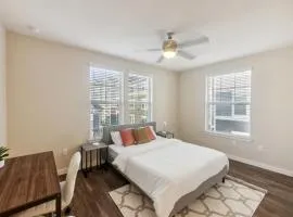 Cullen 3211 I New Construction 2bd Apt I Gated