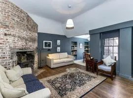 Ulster Apartment, 7 Henrietta Street, Dublin City Centre