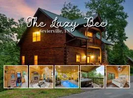 The Lazy Bee - Mountain Views, Pool, Hot Tub & Games for All