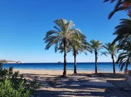 Casa Soleme a 10 min a pie de la playa aire acondicionado