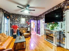 15 Mi to NYC Apartment in Newark