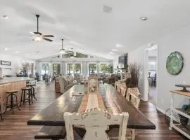 Ultimate Family Fun Lakehouse with pool and dock