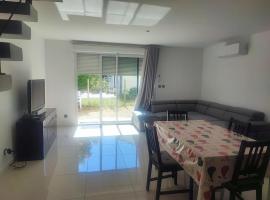 maison individuelle, hotel in Villenave-dʼOrnon