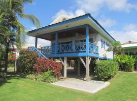 #8 Ocean view Beach Front Bungalow 2nd Row, khách sạn ở Playa Hermosa