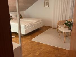 Familiennest Blaustein-Ulm Hunde auf Anfrage, hotel que aceita animais de estima&ccedil;&atilde;o em Blaustein