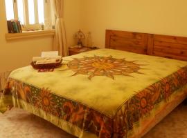 Marsalforn's Cosy Room, acomoda&ccedil;&atilde;o com cozinha em Marsalforn